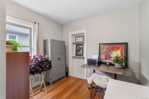 838 Old Esquimalt Rd, Esquimalt, BC 
