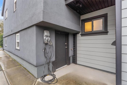 838 Old Esquimalt Rd, Esquimalt, BC 