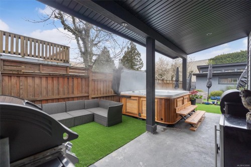838 Old Esquimalt Rd, Esquimalt, BC 