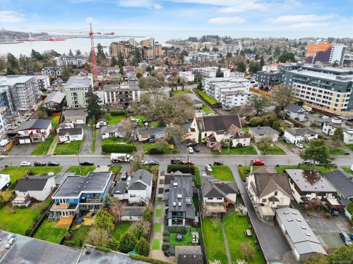 838 Old Esquimalt Rd, Esquimalt, BC 