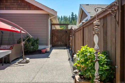 710 West Ridge Way, Qualicum Beach, BC 