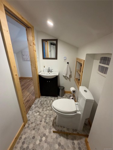 548 Nova St, Nanaimo, BC 