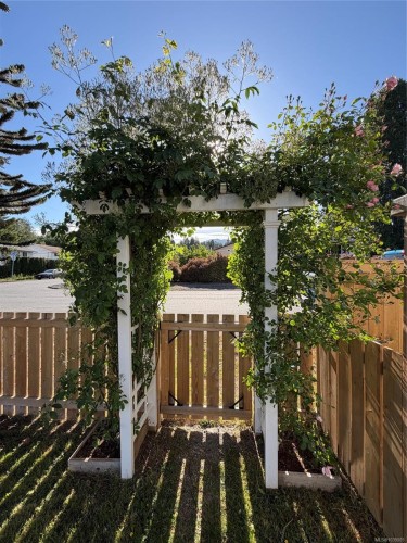 548 Nova St, Nanaimo, BC 