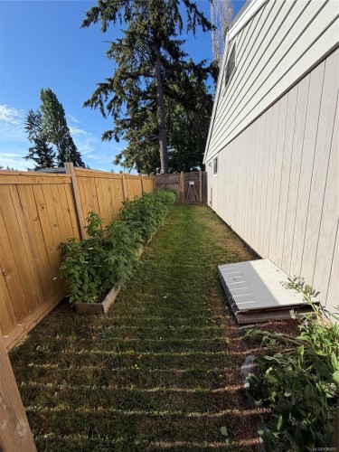 548 Nova St, Nanaimo, BC 