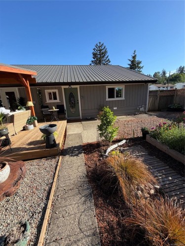 548 Nova St, Nanaimo, BC 