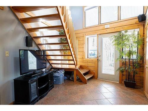 106 Island Avenue, Neebing, ON 