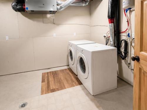 6086 Hwy 11/71, Emo, ON - Indoor Photo Showing Laundry Room