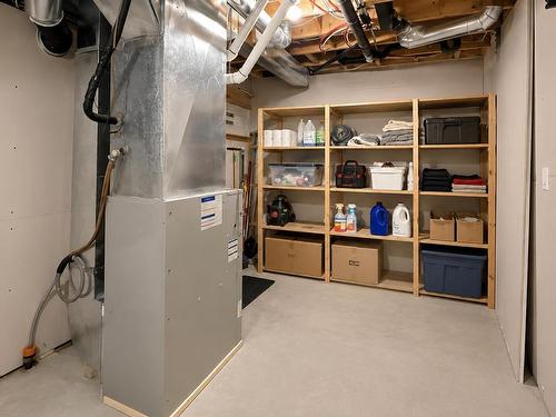 6086 Hwy 11/71, Emo, ON - Indoor Photo Showing Basement