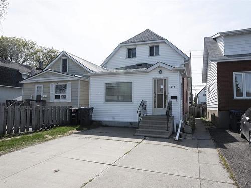 519 Prince Arthur Boulevard  Thunder Bay, ON P7C 3M5