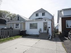 519 Prince Arthur Boulevard Thunder Bay, ON P7C 3M5
