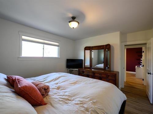 112 Walsh St West, Thunder Bay, ON 