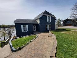 1208 Olde Shambles Rd Fort Frances, ON P9A 3S7