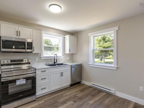 8622 201 Highway, Nictaux, NS - Indoor Photo Showing Kitchen