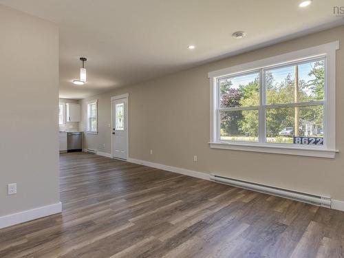 8622 201 Highway, Nictaux, NS - Indoor Photo Showing Other Room