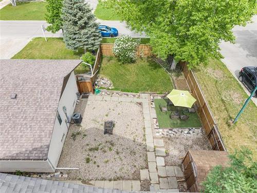 78 Metz St, Winnipeg, MB 