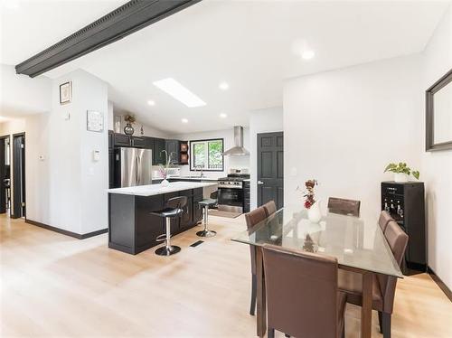 78 Metz St, Winnipeg, MB 