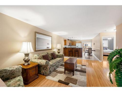 11827 Boulder Crescent, Windsor, ON 