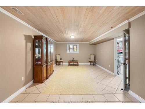 11827 Boulder Crescent, Windsor, ON 