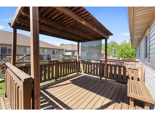 11827 Boulder Crescent, Windsor, ON 