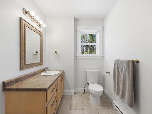 281 Heselton Drive, Ostrea Lake, NS 