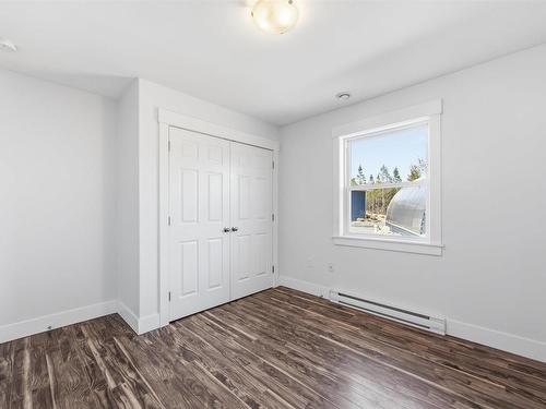 281 Heselton Drive, Ostrea Lake, NS 