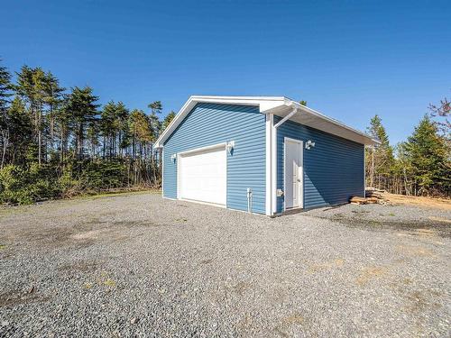 281 Heselton Drive, Ostrea Lake, NS 