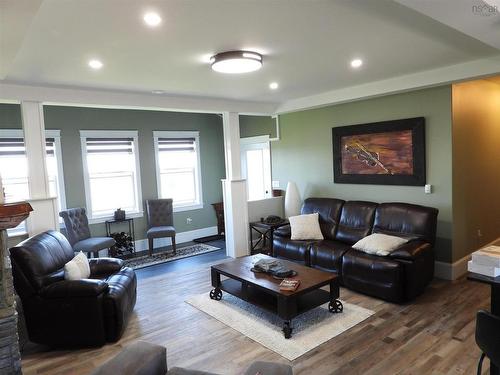 40 Old Oak Island Road, Lockhartville, NS 