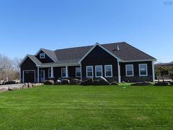 40 Old Oak Island Road Lockhartville, NS B4P 2R3