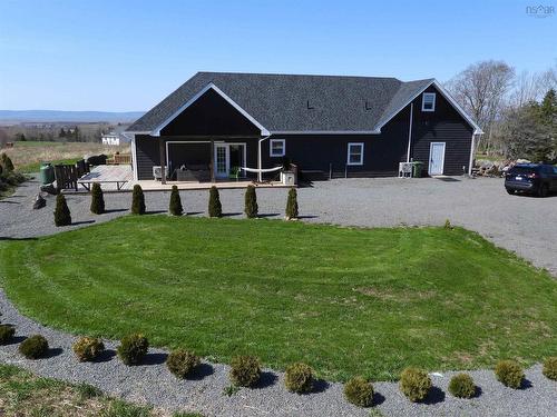 40 Old Oak Island Road, Lockhartville, NS 