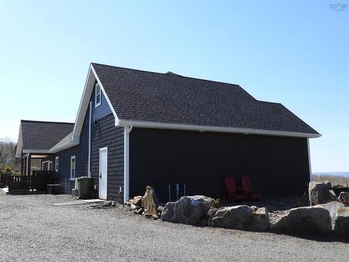 40 Old Oak Island Road, Lockhartville, NS 