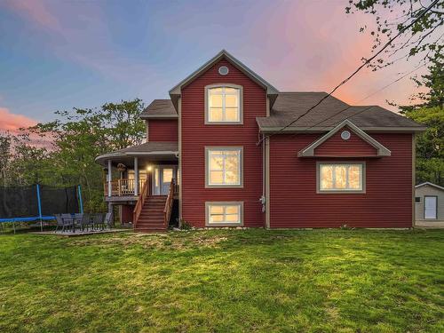 100 Clayton Drive, Hubbards, NS 