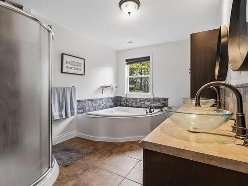 100 Clayton Drive, Hubbards, NS 
