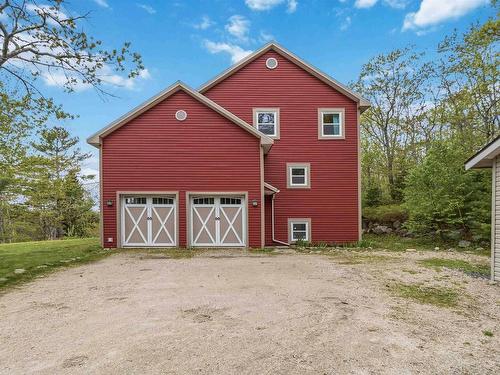 100 Clayton Drive, Hubbards, NS 