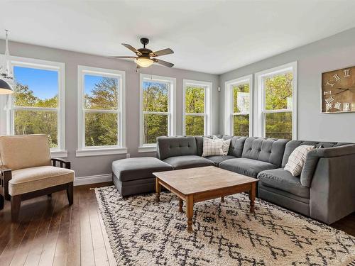 100 Clayton Drive, Hubbards, NS 