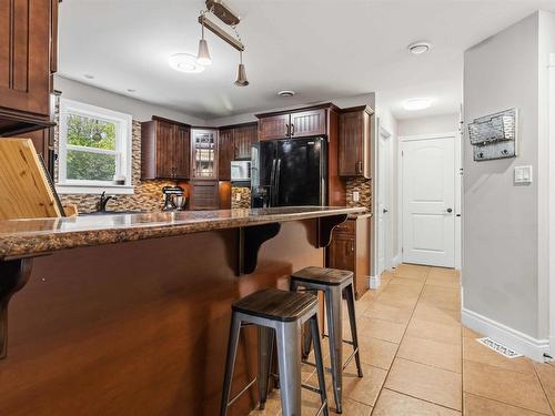 100 Clayton Drive, Hubbards, NS 