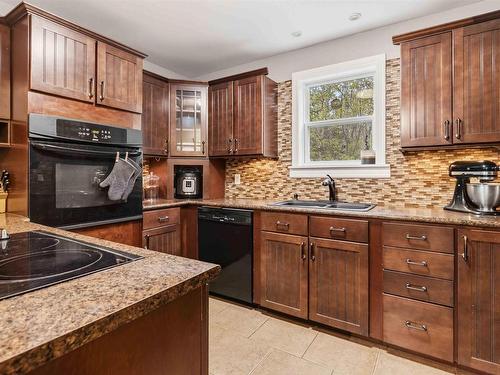 100 Clayton Drive, Hubbards, NS 