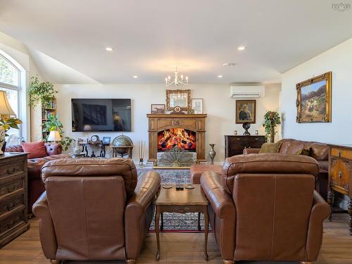 684 Riverside Road, New Edinburgh, NS 
