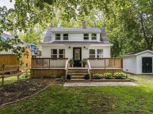 28 Crescent Avenue  Kentville, NS B4N 1R2
