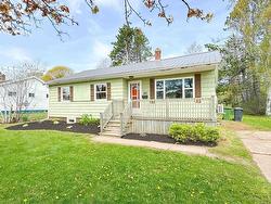 207 Belvedere Avenue  Charlottetown, PE C1A 2E2