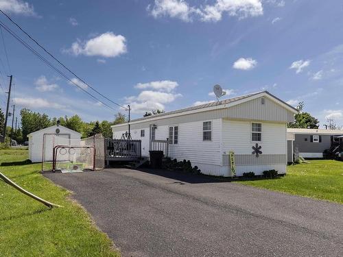 16 Lorne Crescent, Amherst, NS 