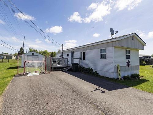 16 Lorne Crescent, Amherst, NS 