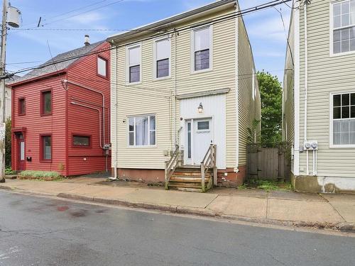 2704 Belle Aire Terrace  Halifax, NS B3K 3W8