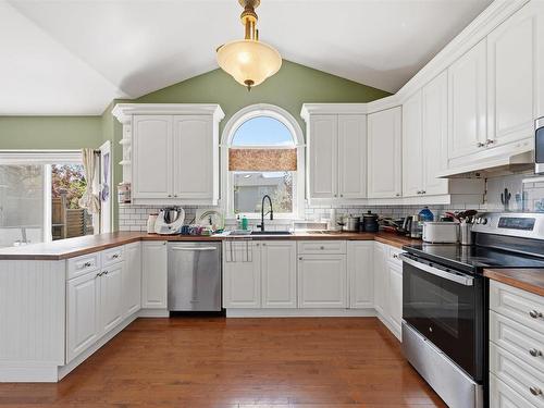 65 Stone Gate Drive, Halifax, NS 