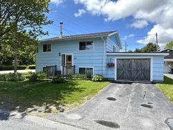 48 Zwicker Avenue Liverpool, NS B0T 1K0