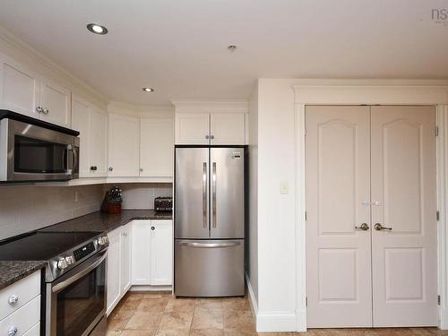 607 200 Crown Drive, Halifax, NS 