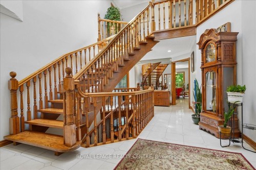 1869 Folkway Drive, Mississauga, ON 