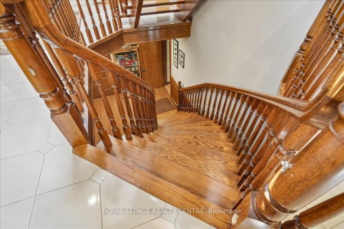 1869 Folkway Drive, Mississauga, ON 