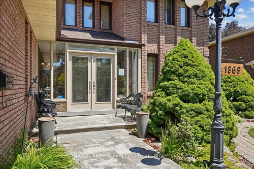 1869 Folkway Drive, Mississauga, ON 