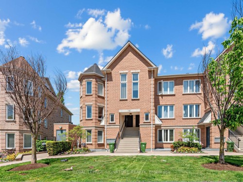 201-72 Aerodrome Crescent, Toronto, ON - Outdoor With Facade