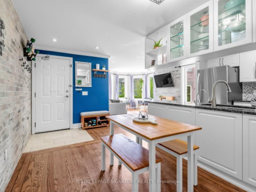 201-72 Aerodrome Crescent, Toronto, ON - Indoor
